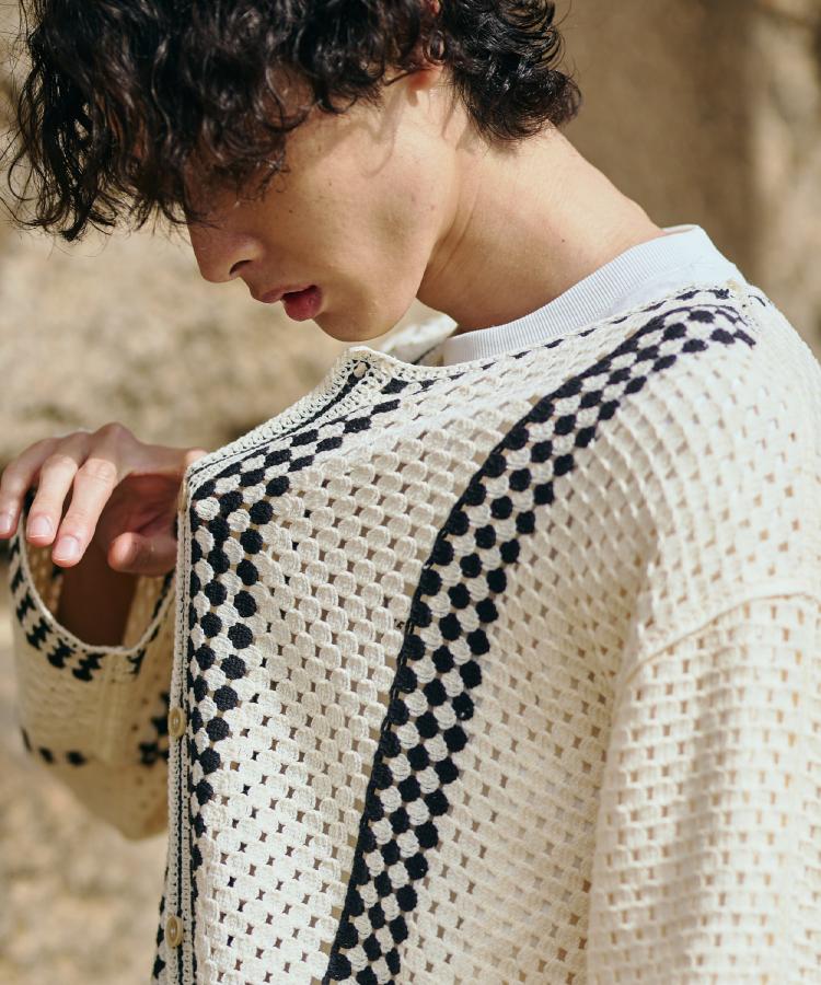 ザ ショップ ティーケー（メンズ）(THE SHOP TK(Men))のクロシェ編み風ニットカーディガン2