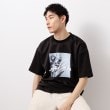 ザ ショップ ティーケー（メンズ）(THE SHOP TK(Men))のコード刺繍フォト半袖Tシャツ ブラック(019)