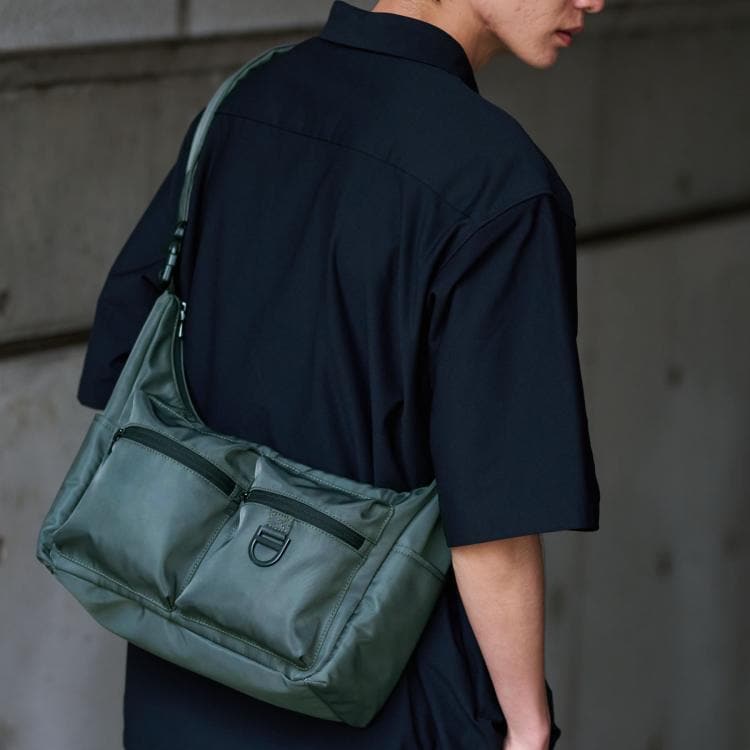 ザ ショップ ティーケー（メンズ）(THE SHOP TK(Men))のダブルポケットショルダー ショルダーバッグ