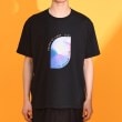 ザ ショップ ティーケー（メンズ）(THE SHOP TK(Men))のアートグラフィック半袖Tシャツ25
