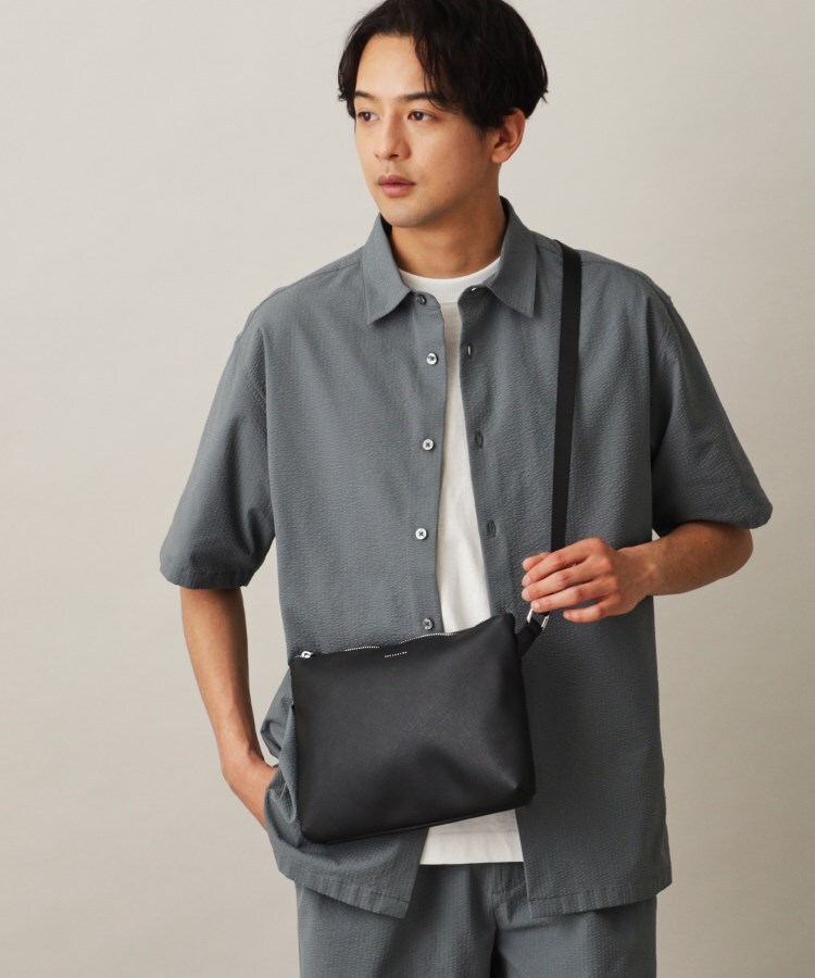 ザ ショップ ティーケー（メンズ）(THE SHOP TK(Men))の【コンパクトで使い勝手の良いサイズ感】サフィアーノサコッシュ9