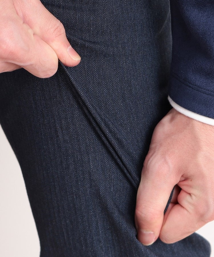 ザ ショップ ティーケー（メンズ）(THE SHOP TK(Men))の【オールシーズン穿ける！】7DAYSストレッチへリンボンパンツ　ON⇔OFF兼用42