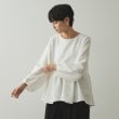 オペークドットクリップ(OPAQUE.CLIP)のふくれジャカードペプラムブラウス【洗濯機洗い可】1