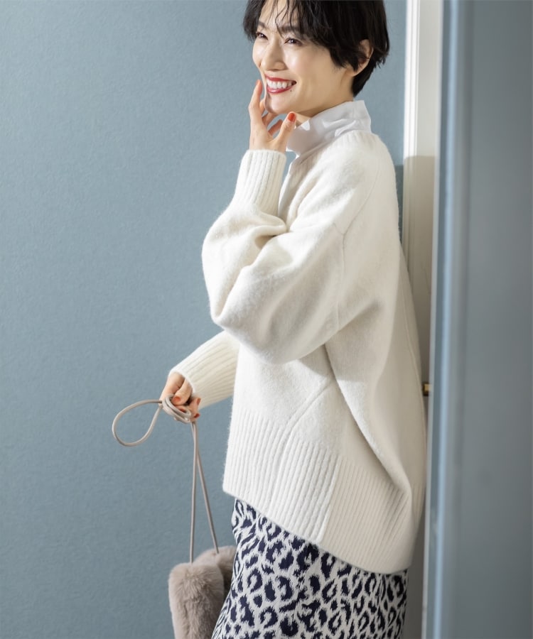 セーター ふわふわVネックニットセーター ニットトップス[品番