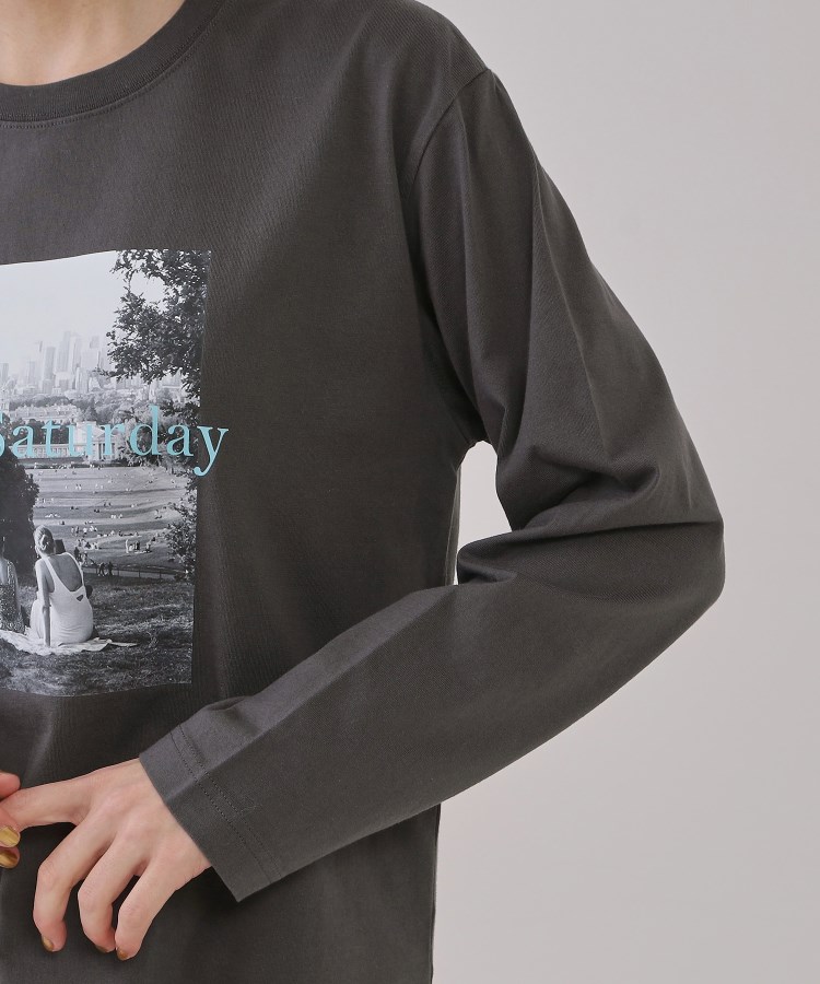 オペークドットクリップ(OPAQUE.CLIP)のフォトプリントロングTシャツ【洗濯機洗い可】17