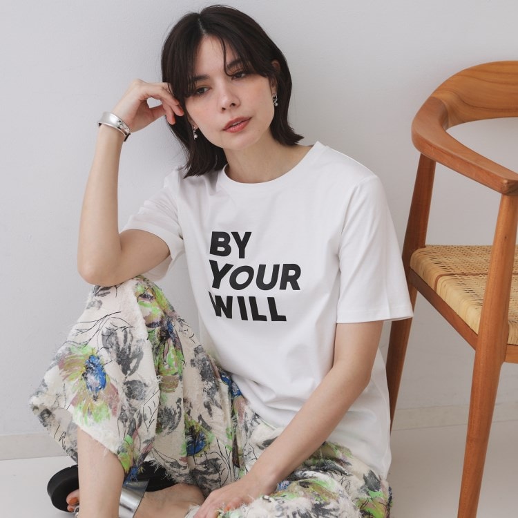 オペークドットクリップ(OPAQUE.CLIP)のロゴプリントTシャツ【洗濯機洗い可】 Ｔシャツ