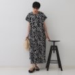 オペークドットクリップ(OPAQUE.CLIP)の手書き風プリントワンピース【洗濯機洗い可】2