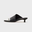 ギャレスト(GALLEST)の【LE VERNIS】Toe ring sandals2