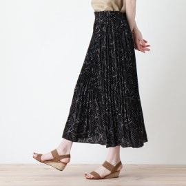 シューラルー/ドレスキップ(SHOO・LA・RUE/DRESKIP)の変形プリーツスカート マキシ・ロングスカート