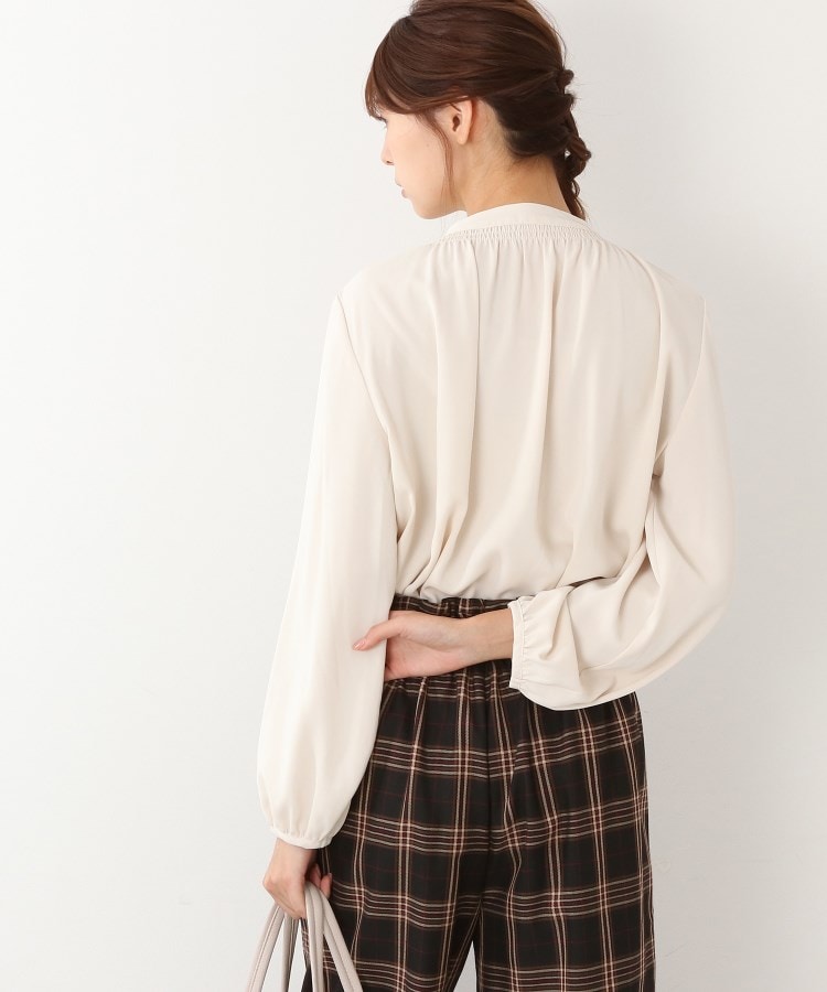 とろみシャ-リングブラウス(シャツ・ブラウス) SHOO・LA・RUE/DRESKIP(シューラルー)| ワールド オンラインストア WORLD ONLINE STORE クロスフリル無地シフォンブラウス