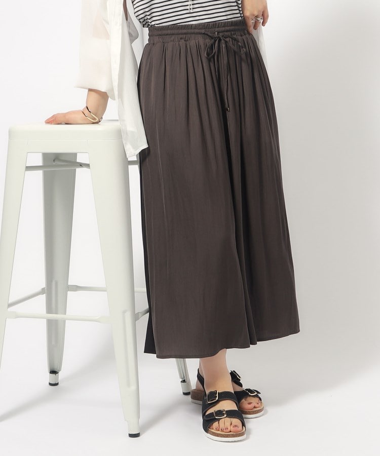 無理せずキレイ】ロングシーズン活躍 サテンフレア ワイドスカー 無理せずキレイ】ロングシーズン活躍 サテンフレア ワイドスカー