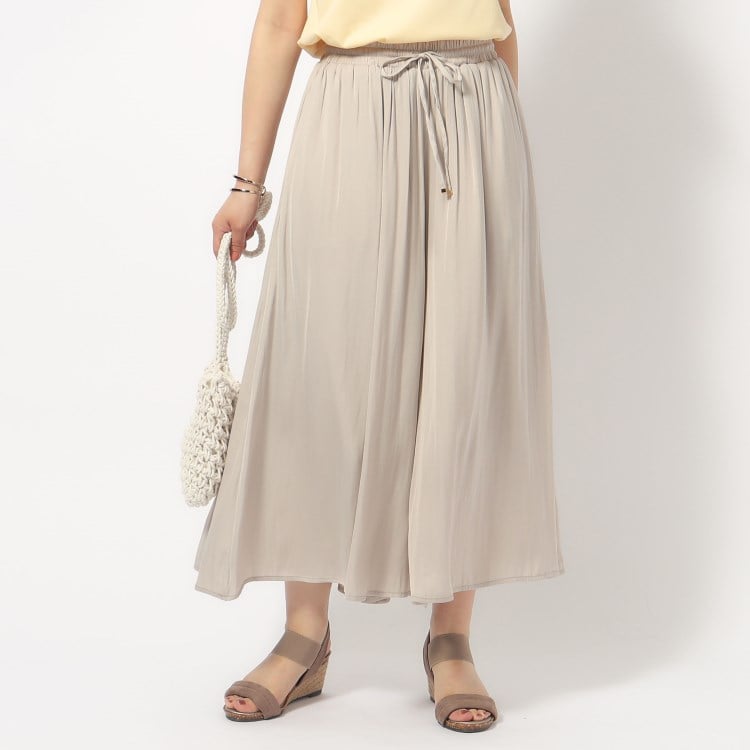 シューラルー/ドレスキップ(SHOO・LA・RUE/DRESKIP)の【無理せずキレイ】ロングシーズン活躍 サテンフレア ワイドスカーチョ 6～9分丈パンツ
