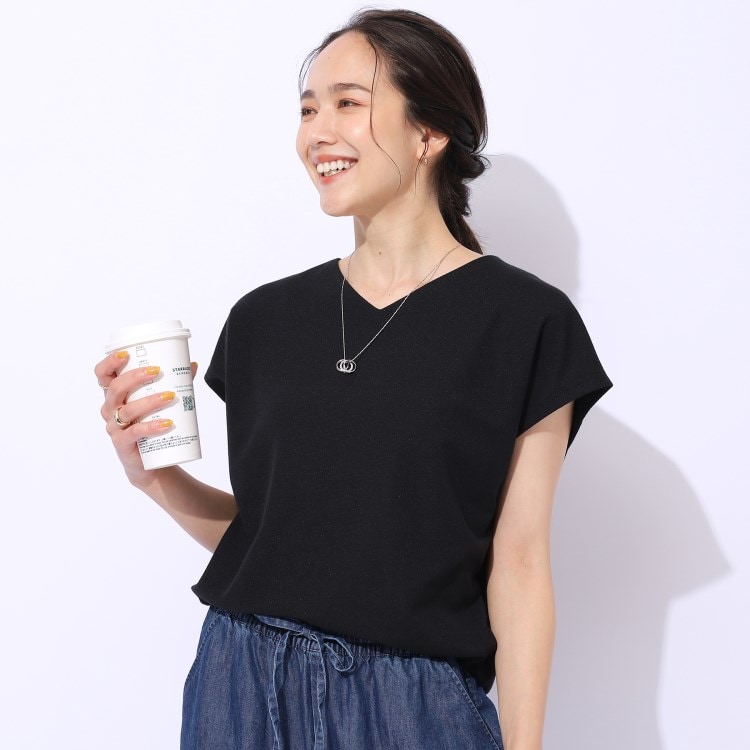 シューラルー/ドレスキップ(SHOO・LA・RUE/DRESKIP)の上品な女性らしさを演出　すっきり魅せるVネックトップス カットソー