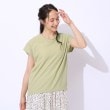 シューラルー/ドレスキップ(SHOO・LA・RUE/DRESKIP)の上品な女性らしさを演出　すっきり魅せるVネックトップス5
