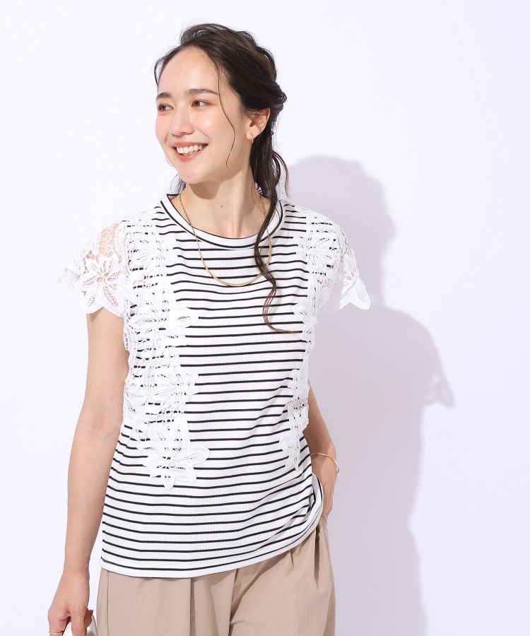 シューラルー/ドレスキップ(SHOO・LA・RUE/DRESKIP)の華やかなレース使いが目を惹く 大人のデザイントップス9