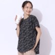 シューラルー/ドレスキップ(SHOO・LA・RUE/DRESKIP)の【高レビュー/無理せずキレイ】線画フラワーが目を惹く フェミニンブラウス ブラック(019)