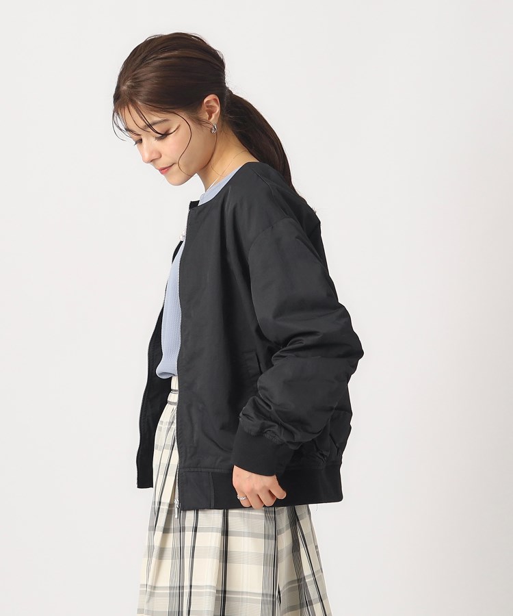 撥水加工】大人のフェミニンカジュアルに お袖ギャザーブルゾン 撥水加工】大人のフェミニンカジュアルに お袖ギャザーブルゾン