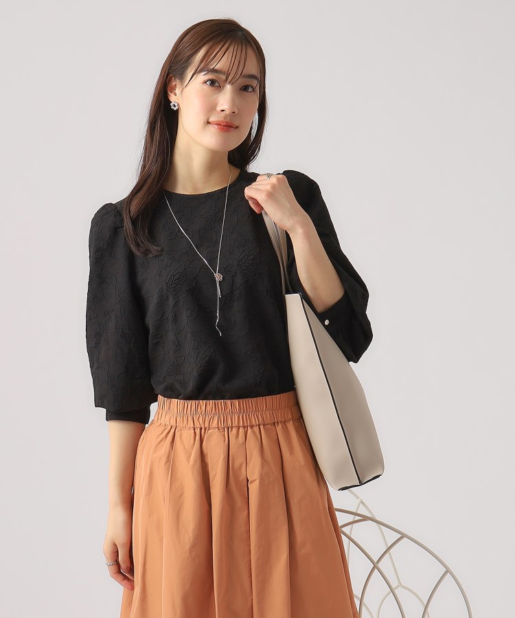 8分袖】シックなお花柄 大人のデザイントップス(シャツ 8分袖】シックなお花柄 大人のデザイントップス(シャツ