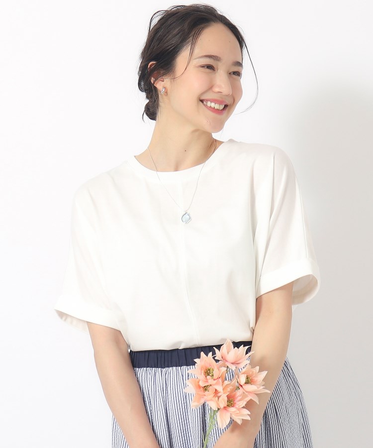 シューラルー/ドレスキップ(SHOO・LA・RUE/DRESKIP)の【洗える/UV】インしない着こなしにも 袖口ロールアップ ドルマンTシャツ オフホワイト(003)