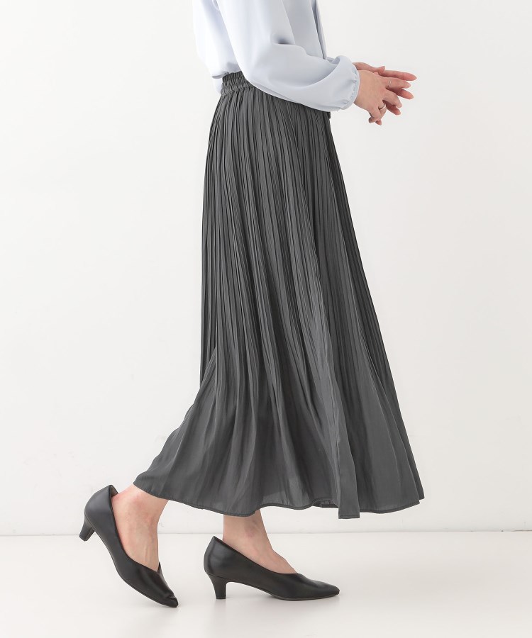 シューラルー/ドレスキップ(SHOO・LA・RUE/DRESKIP)の歩くたび揺れる サテンプリーツスカート2