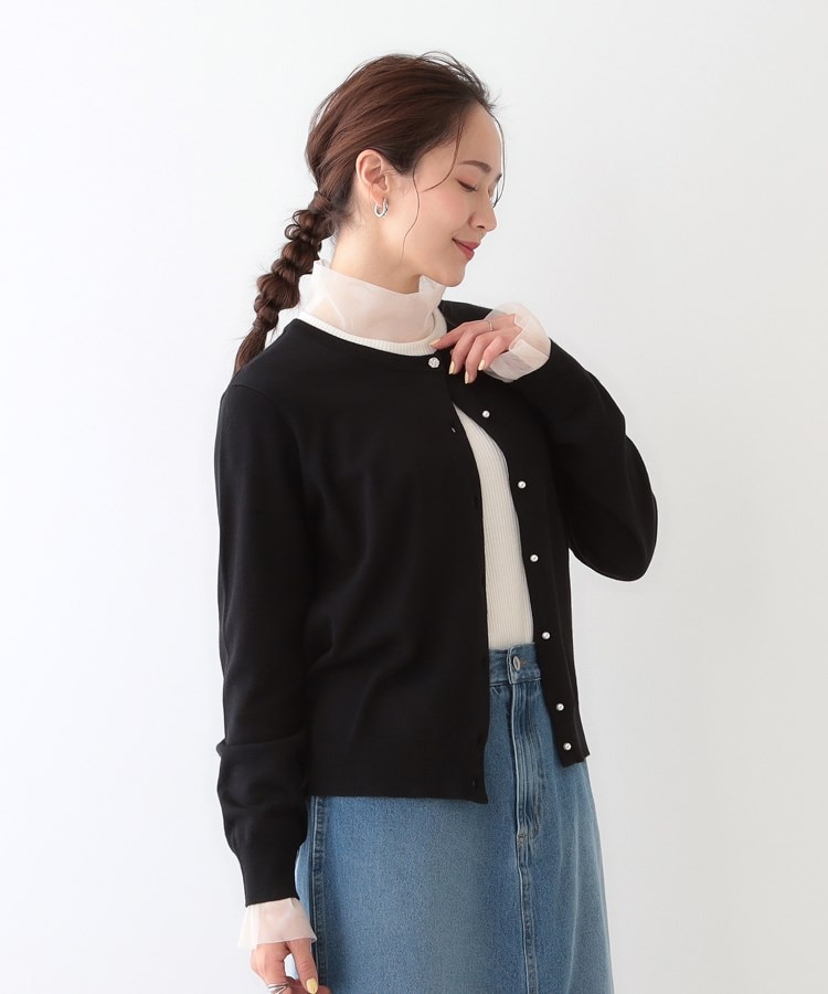 シューラルー/ドレスキップ(SHOO・LA・RUE/DRESKIP)の【洗える/S-LL】ビジューボタンで華やかさをプラスする きれいめニットカーディガン【CIRCRIC】2