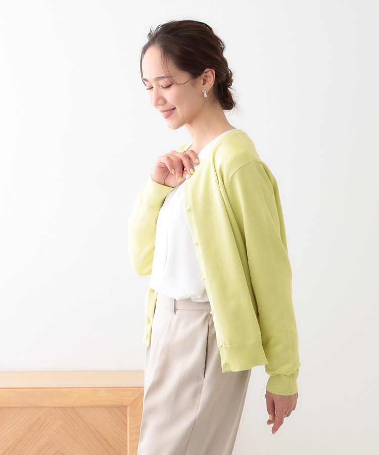 シューラルー/ドレスキップ(SHOO・LA・RUE/DRESKIP)の【洗える/S-LL】ビジューボタンで華やかさをプラスする きれいめニットカーディガン【CIRCRIC】10