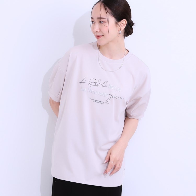 シューラルー/ドレスキップ(SHOO・LA・RUE/DRESKIP)の【S-LL/ひんやり/UV】こなれ感あるぷっくりラメ デザインロゴTシャツ Ｔシャツ