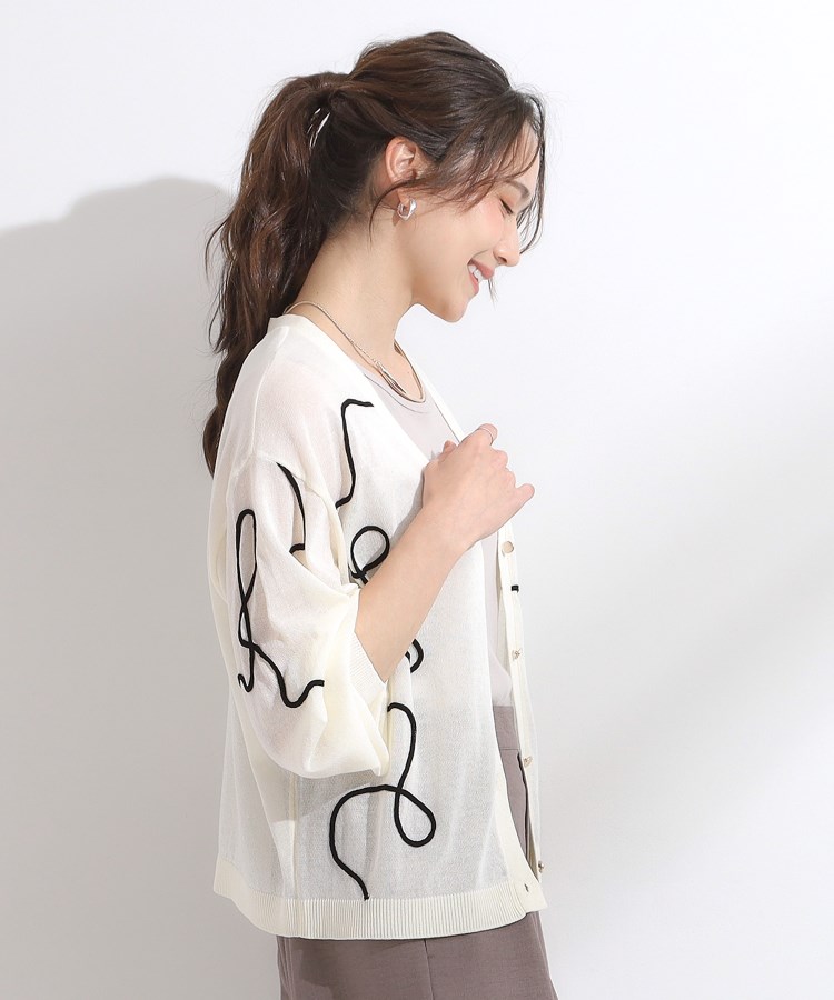 シューラルー/ドレスキップ(SHOO・LA・RUE/DRESKIP)の刺繍デザインシアーニットカーディガン2