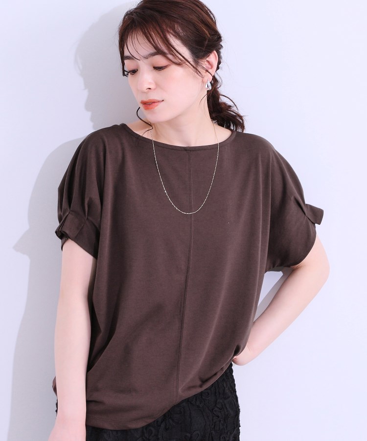 シューラルー/ドレスキップ(SHOO・LA・RUE/DRESKIP)の【S-LL/ひんやり/UV/プチプラ】お袖タックが好印象 デザインTシャツ ブラウン(043)