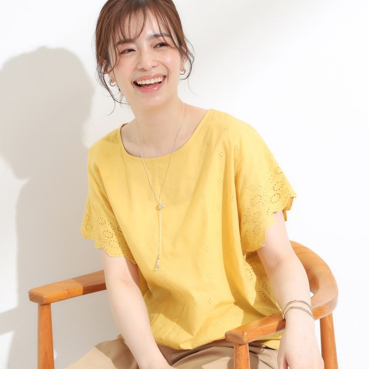シューラルー/ドレスキップ(SHOO・LA・RUE/DRESKIP)のスカラップ刺繍レースドルマントップス カットソー