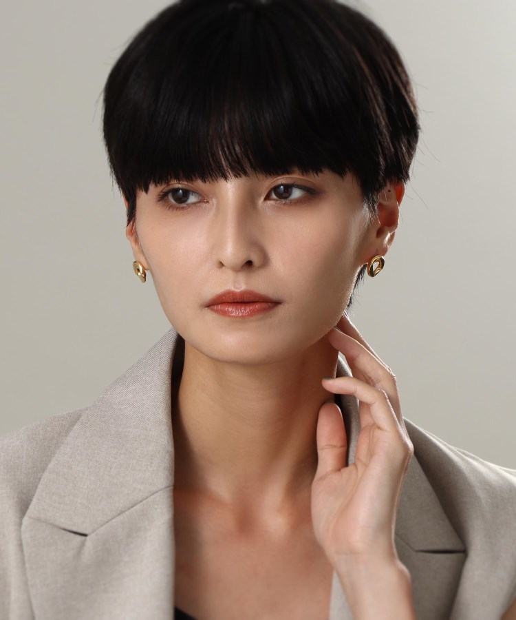 【WEB限定】カーブチェーンモチーフ シングルピアス
