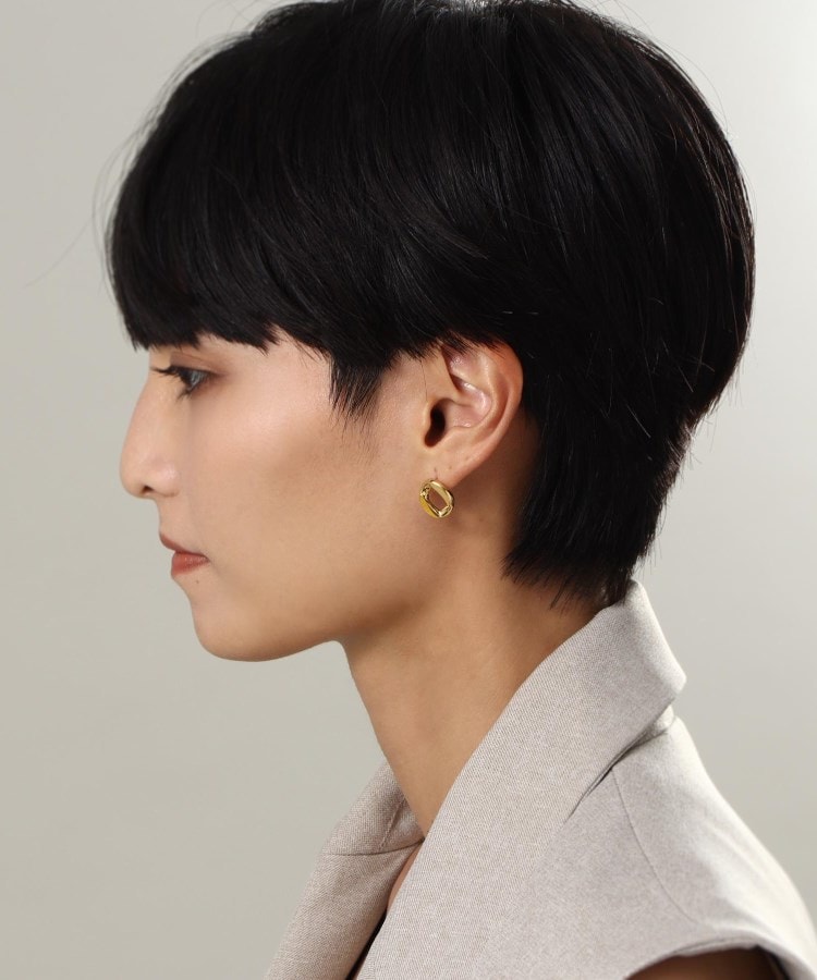 【WEB限定】カーブチェーンモチーフ シングルピアス