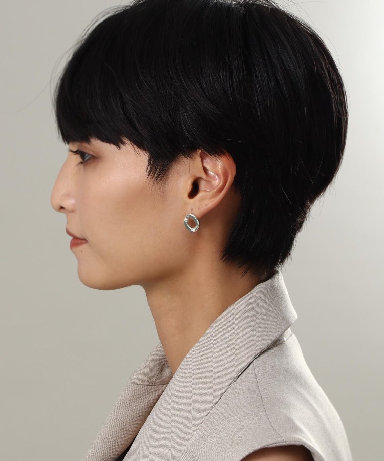 【WEB限定】カーブチェーンモチーフ シングルピアス(シルバー)