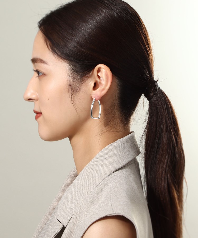 【WEB限定】ホロウ フープレクタングルピアス(シルバー)