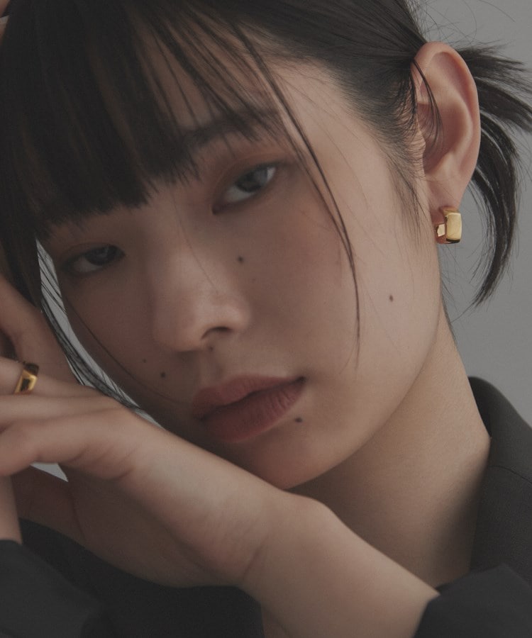 シルバー ツイストスクエア ピアス GP（ピアス） | COCOSHNIK