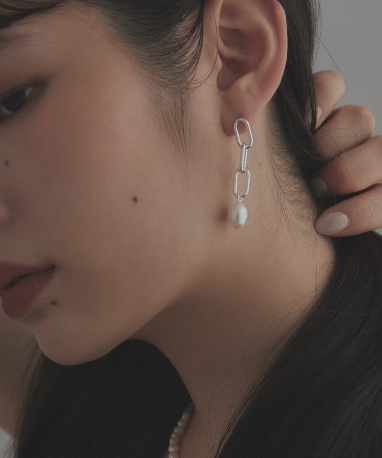 【国内正規総代理店アイテム】 シルバー バロックパール ロングピアス(ピアス チェーンリンク その他