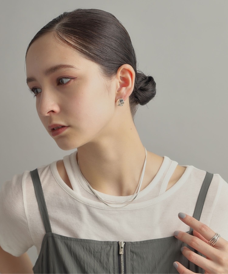 ココシュニック オンキッチュ(COCOSHNIK ONKITSCH)のシルバー デザインチェーン カーブネックレス18