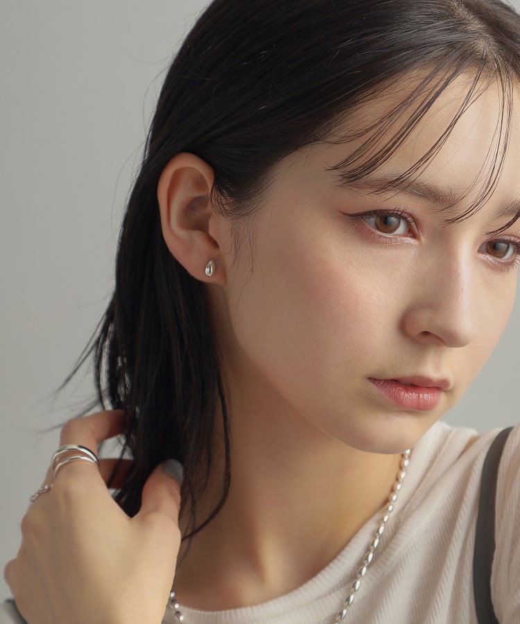 シルバー ペアシェイプ スタッドピアス(ピアス) | COCOSHNIK シルバー ペアシェイプ スタッドピアス(ピアス) | COCOSHNIK