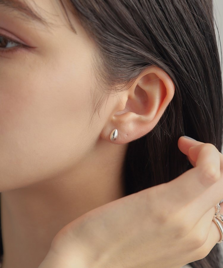シルバー ペアシェイプ スタッドピアス(ピアス) | COCOSHNIK シルバー ペアシェイプ スタッドピアス(ピアス) | COCOSHNIK