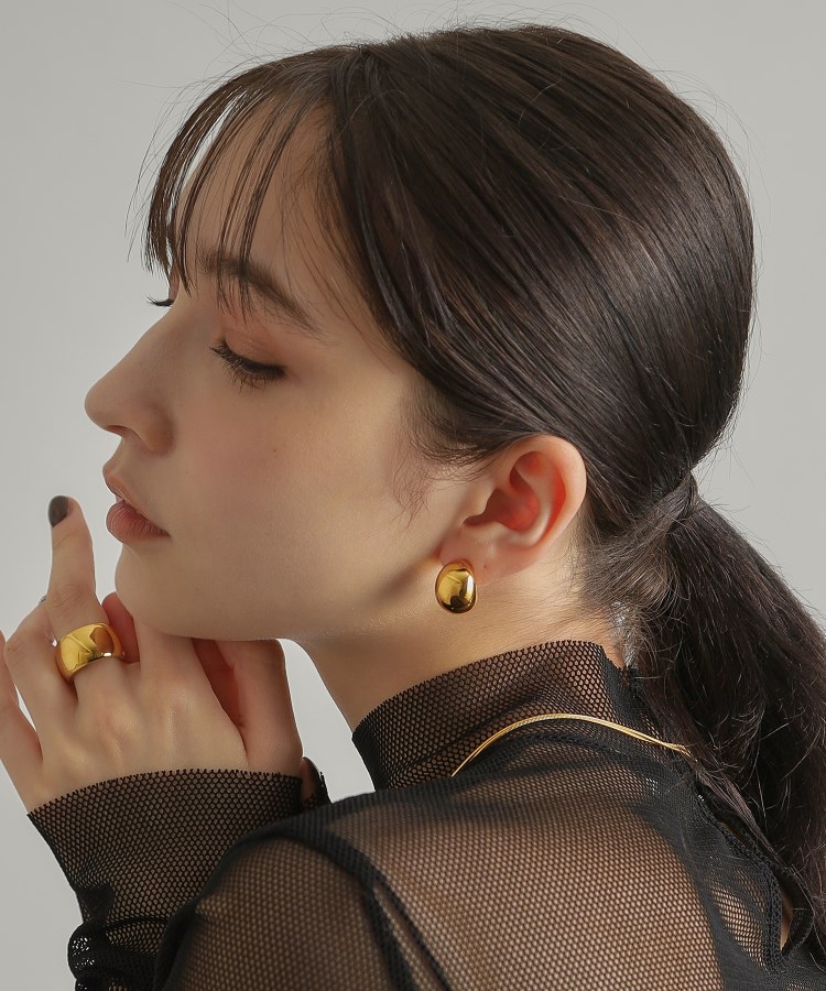ココシュニック オンキッチュ(COCOSHNIK ONKITSCH)のシルバー ホロウフープピアス ペアシェイプM GP16