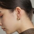 ココシュニック オンキッチュ(COCOSHNIK ONKITSCH)のシルバー スモールフープ スロープカットピアス GP12