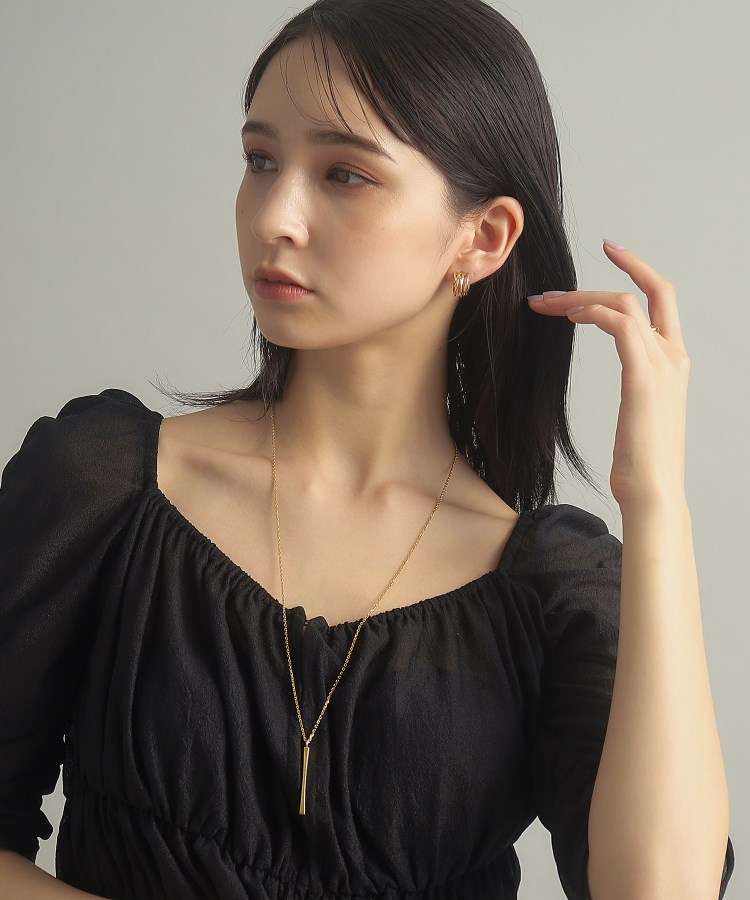 ココシュニック オンキッチュ(COCOSHNIK ONKITSCH)のシルバー スロープカットバーネックレス GP9