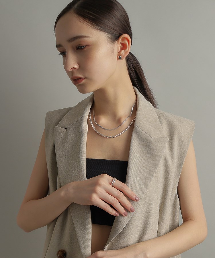 ココシュニック オンキッチュ(COCOSHNIK ONKITSCH)のシルバー ロングカーブチェーンモチーフリング8