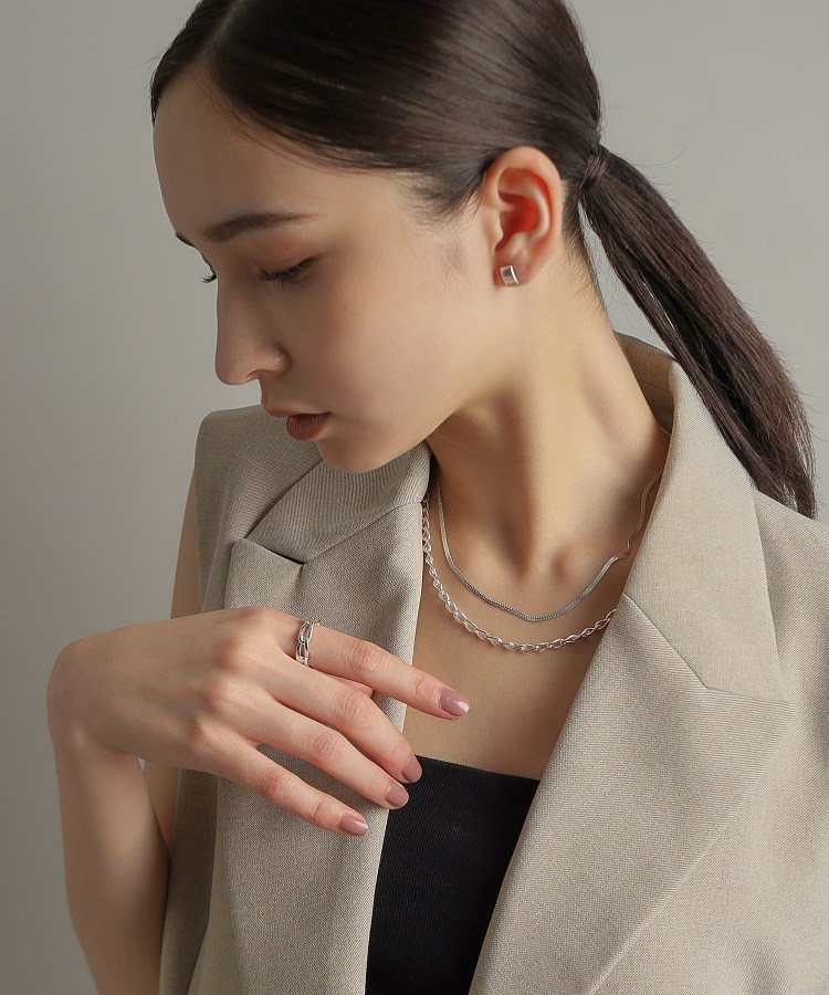 ココシュニック オンキッチュ(COCOSHNIK ONKITSCH)のシルバー ロングカーブチェーンモチーフリング9