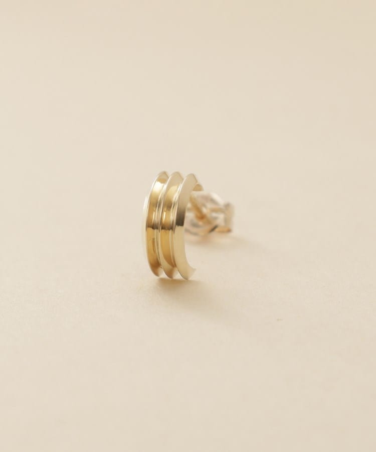 ココシュニック オンキッチュ(COCOSHNIK ONKITSCH)のK10トリプルリッジピアス2