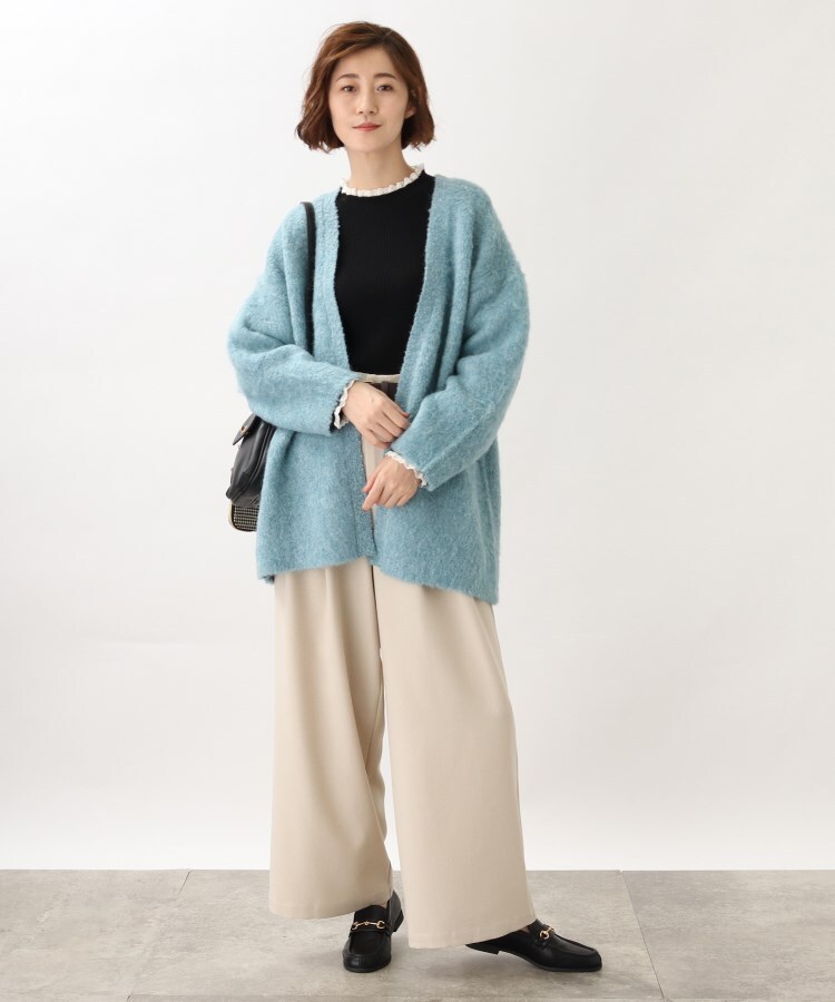 柔らかな質感で優しく包みこんでくれる起毛インターシャカーディガン