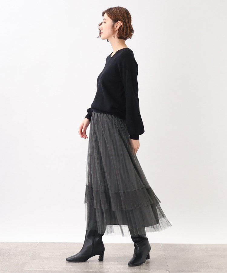 ◇冬のスタイリングに抜け感をプラス、チュールプリーツスカート