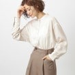 グローブ(grove)のとろみと落ち感で女性らしく着られるブラウスシャツ オフホワイト(003)