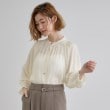 グローブ(grove)の【デイリーから特別な日まで】華やかさを纏うヴィンテージサテンブラウス1