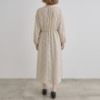グローブ(grove)のフロントタックフラワープリントワンピース15